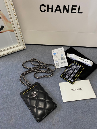 Ch*el card holder 10.5 x7 x  0.5cm