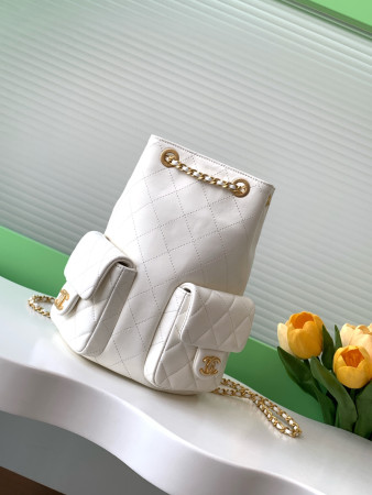 Ch*el backpack shiny lambskin 24.5x18x8cm