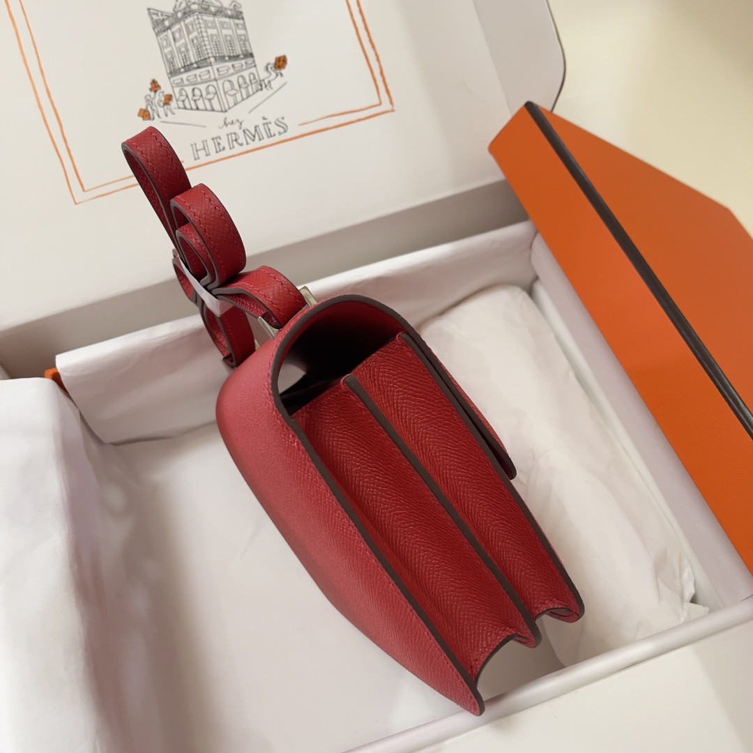 Hermès Constance 19 Epsom Silver Hardware 7.25" x 6.25" x 2.25"