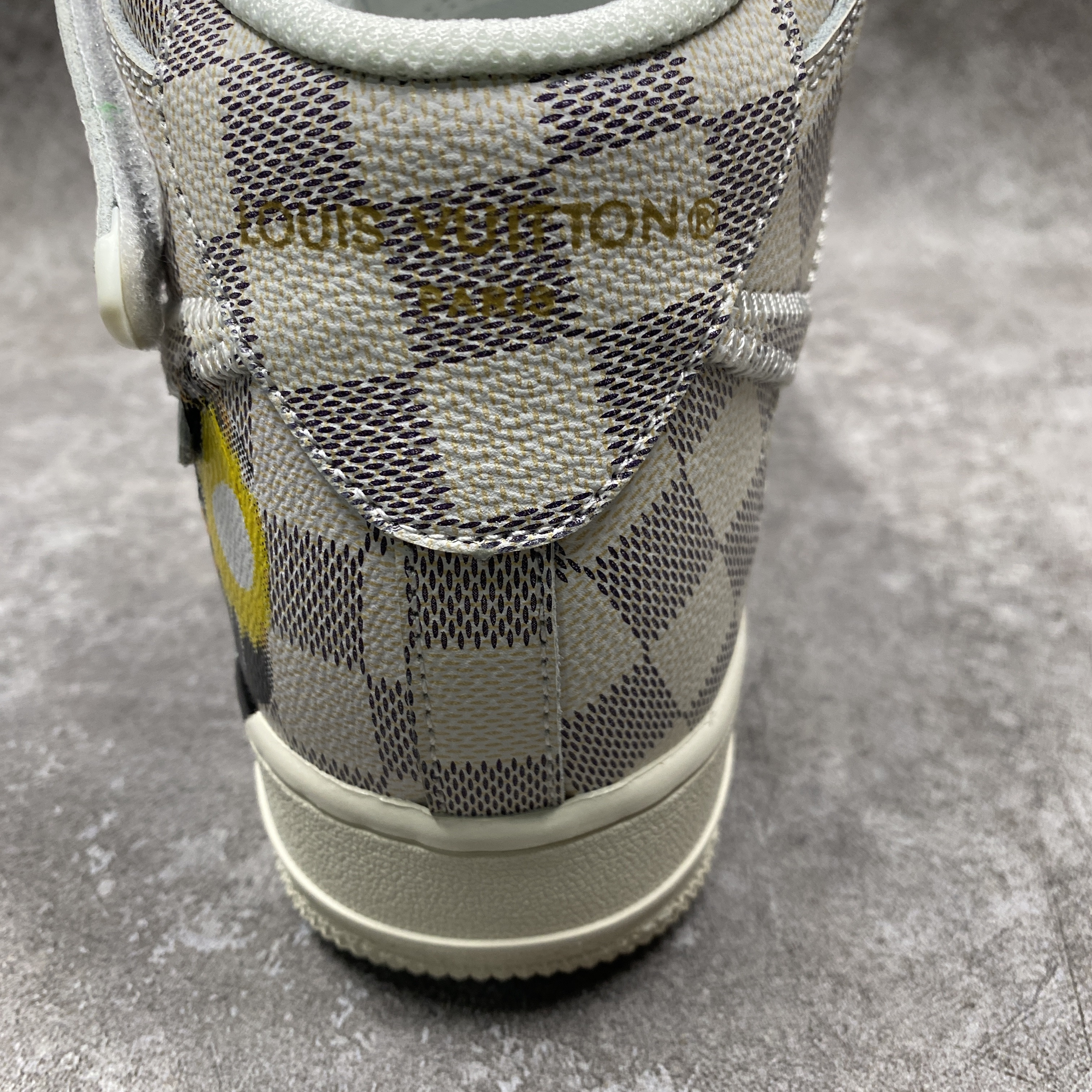 1V x Nike Air Force 1 Mid By Virgil Abloh Graffiti