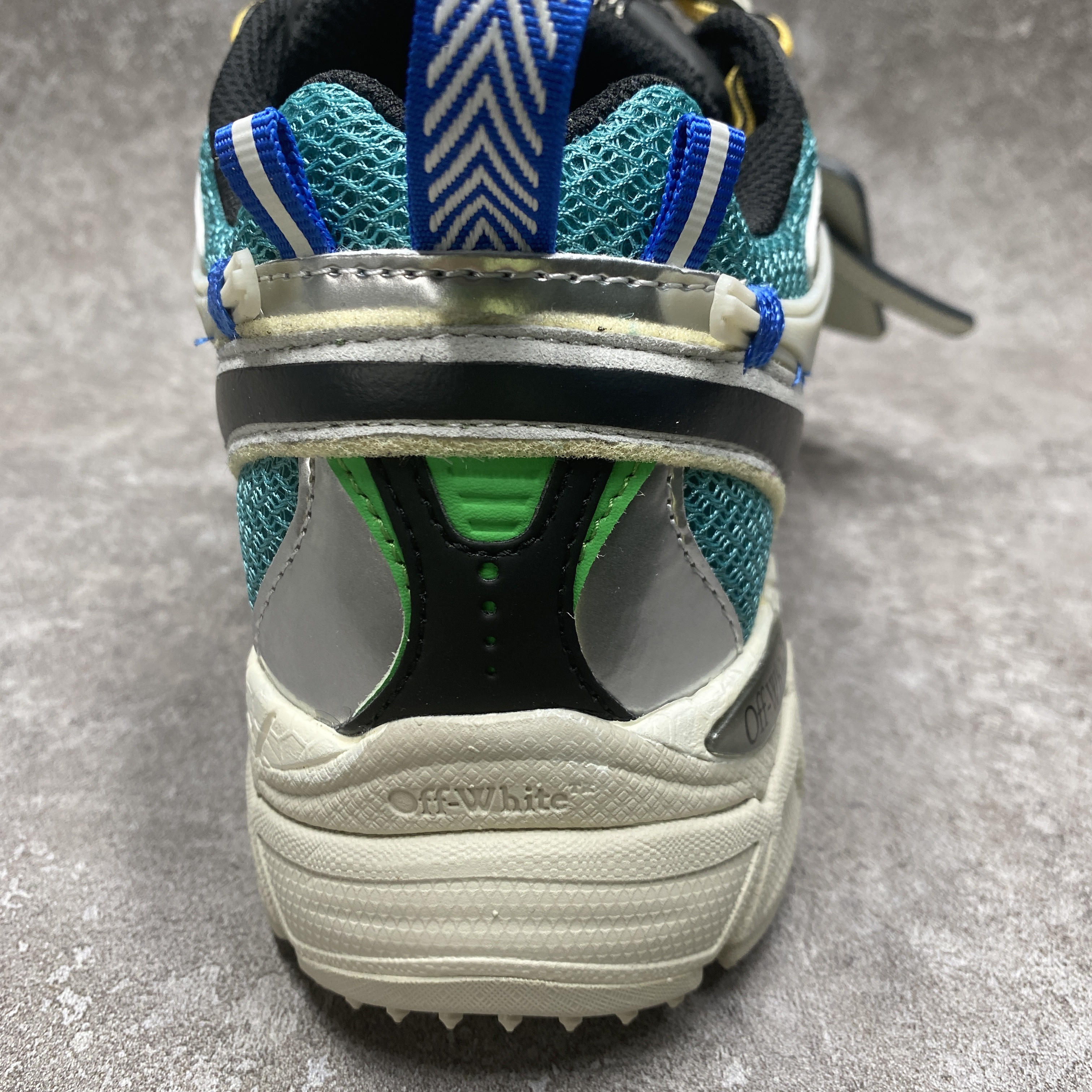 UA Off-White "BE RIGHT BACK"