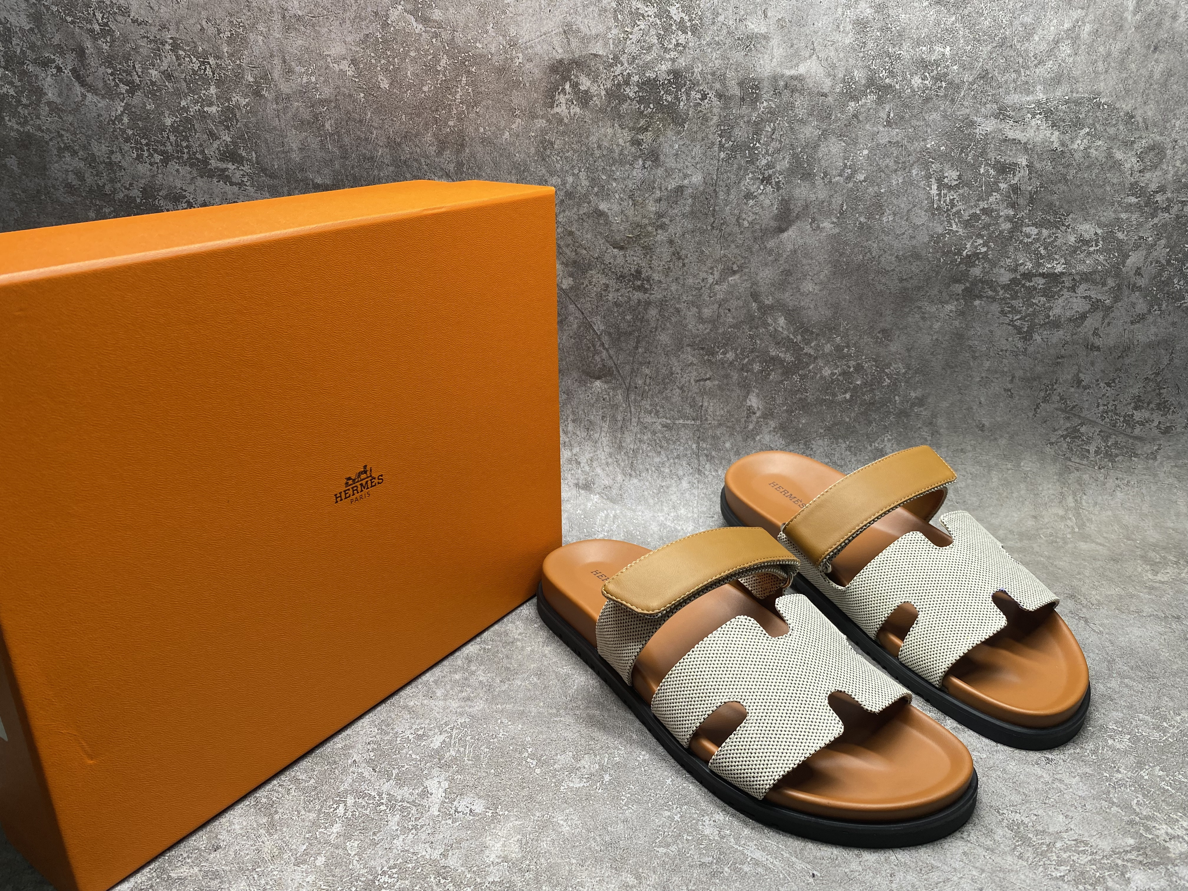 UA Hermès Chypre Sandal