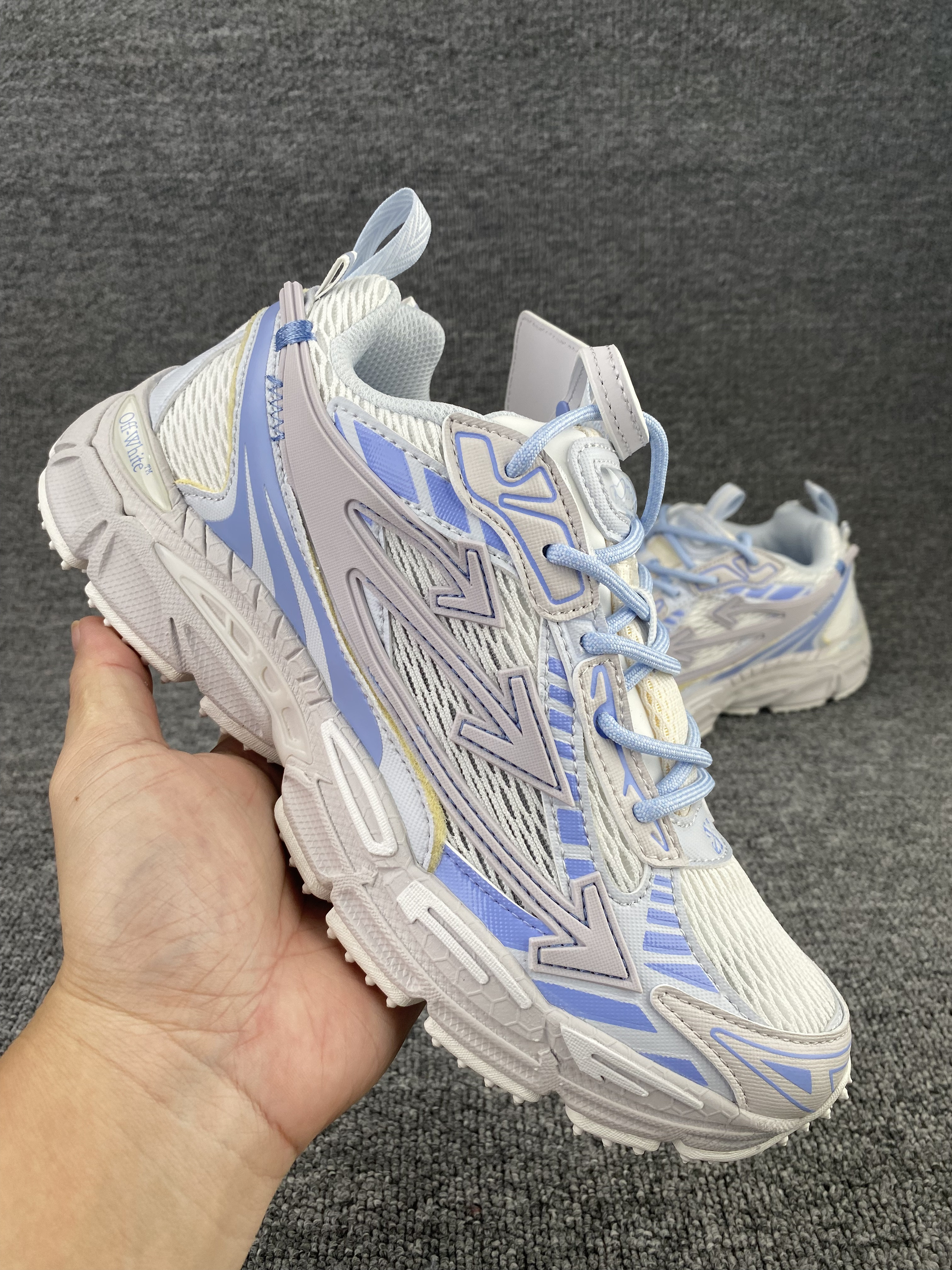 UA Off-White "BE RIGHT BACK"