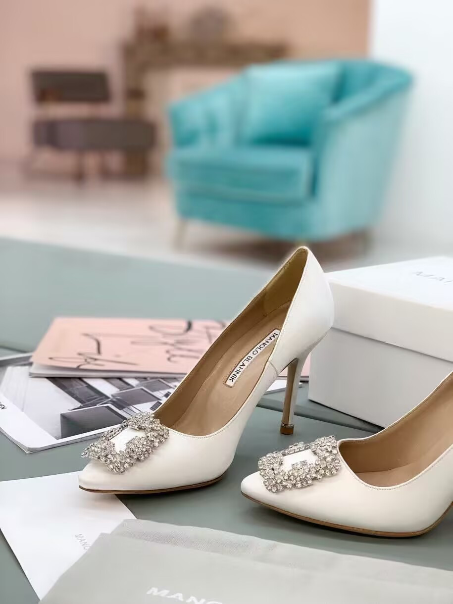 UA Manolo Blahnik Hangisi Jewel Buckle Pumps