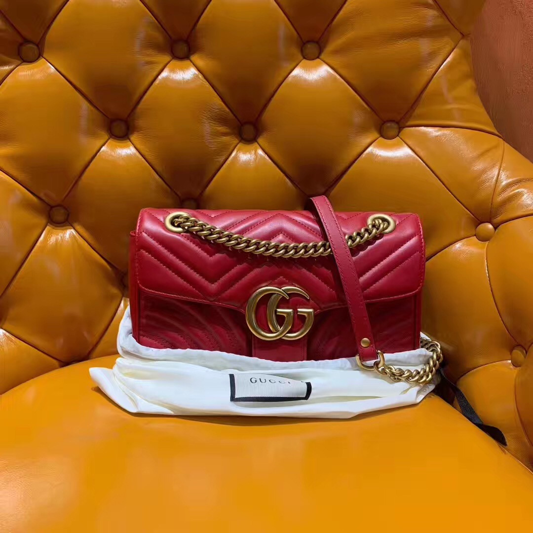 GG Marmont shoulder Bag 26cm