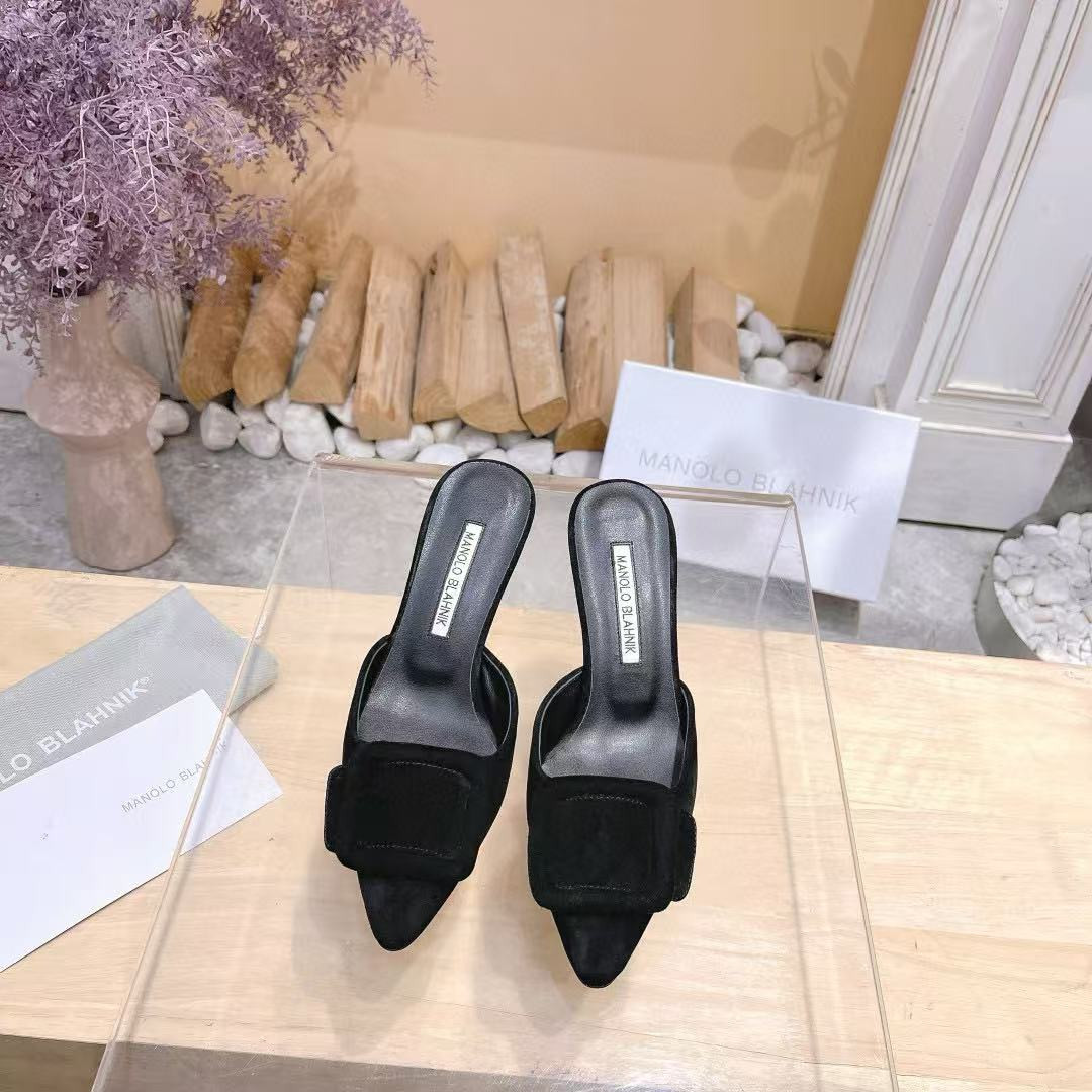 UA Manolo Blahnik Mules 7.5cm