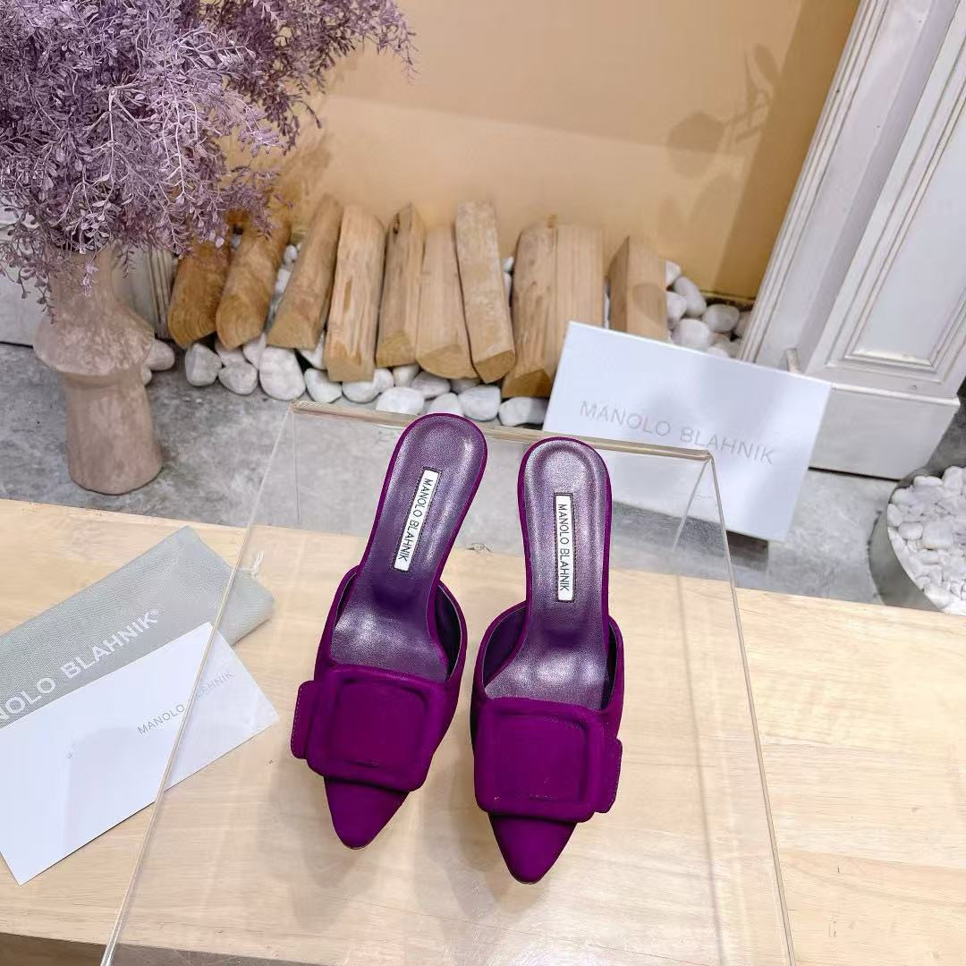 UA Manolo Blahnik Mules 7.5cm