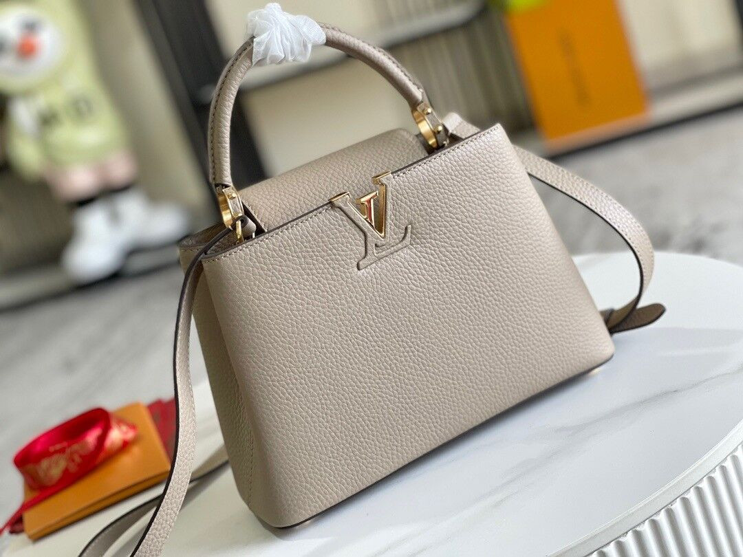 LV Capucines BB M94634 27x18x9cm