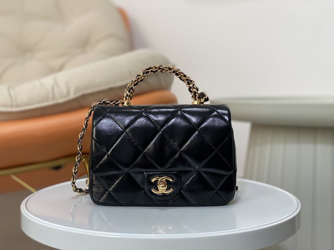 Ch*el wallet on chain 19x13x7cm