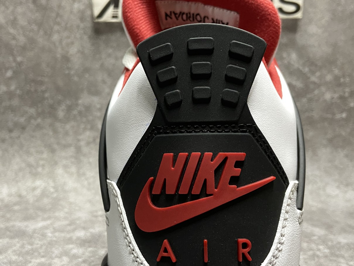 Air Jordan 4 Retro Fire Red (2020)