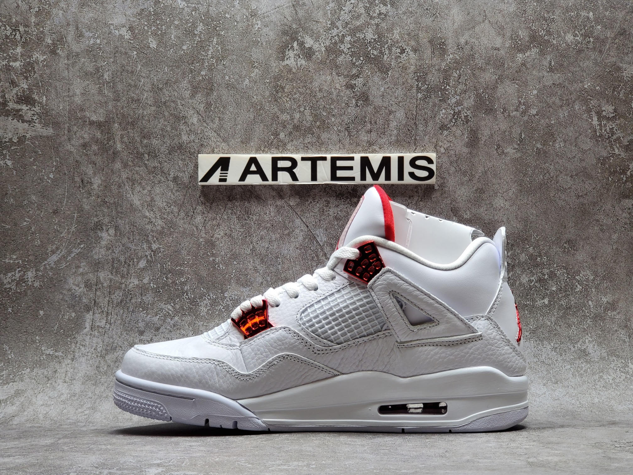 Air Jordan 4 Retro Metallic Red