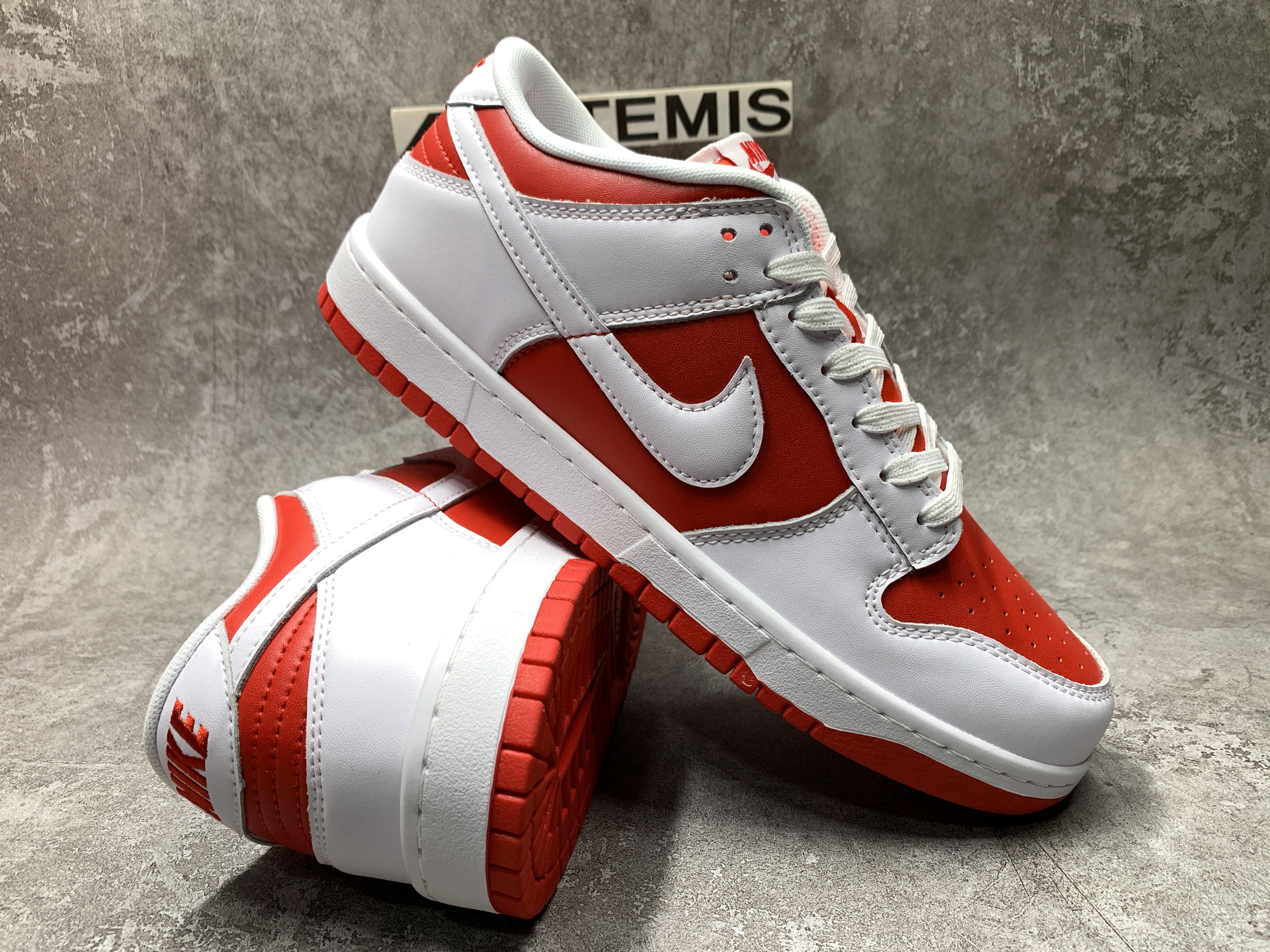 Nike Dunk Low White University Red