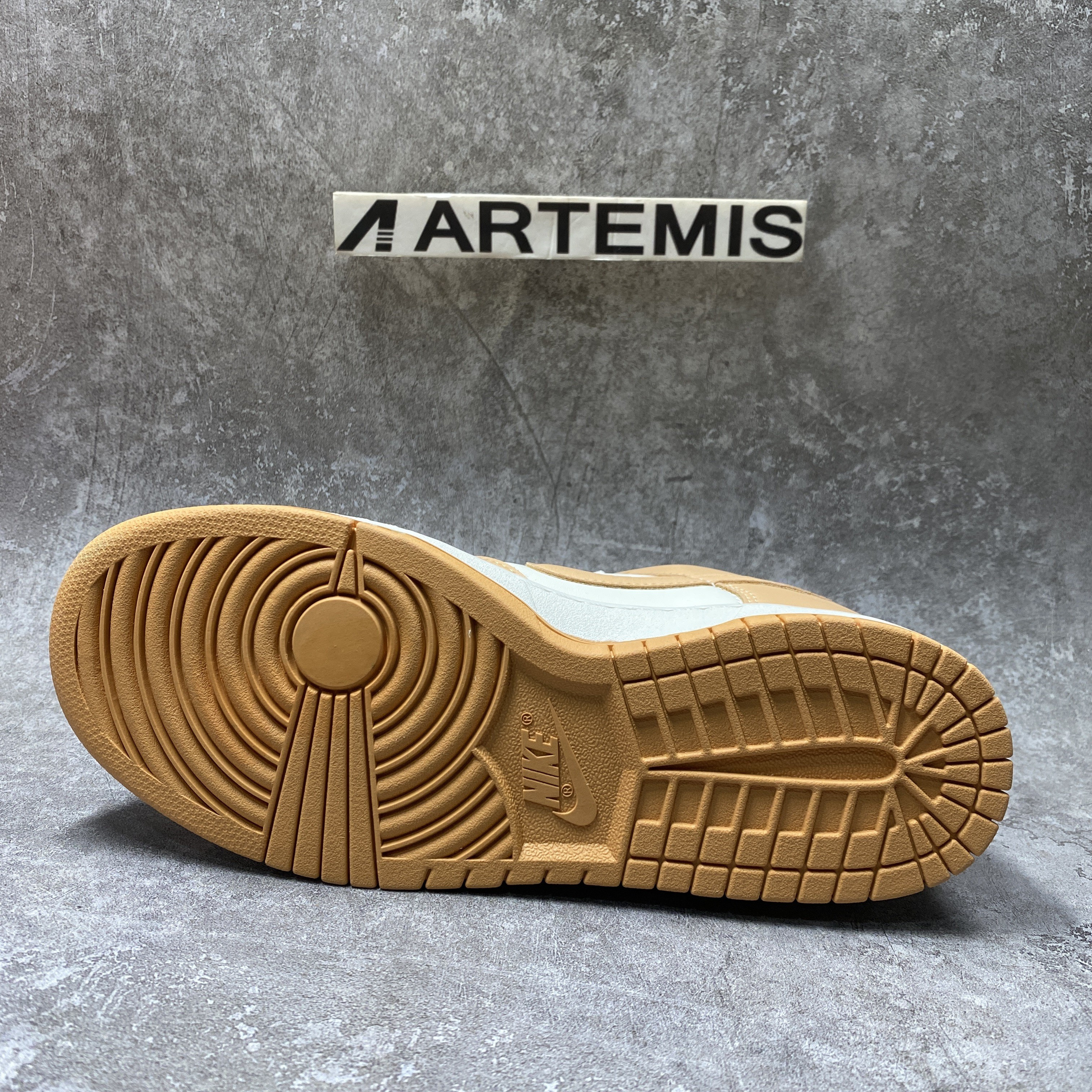 Nike Dunk Low Harvest Moon