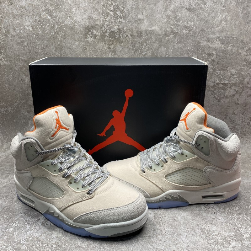 Air Jordan 5 Retro SE Craft Light Orewood Brown