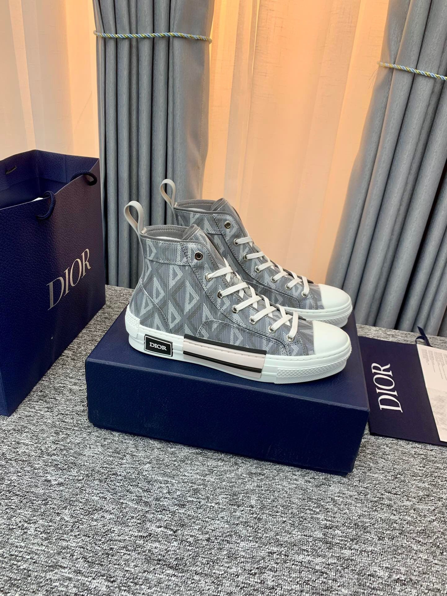 d*or b23 high top gray cd Di*m*nd