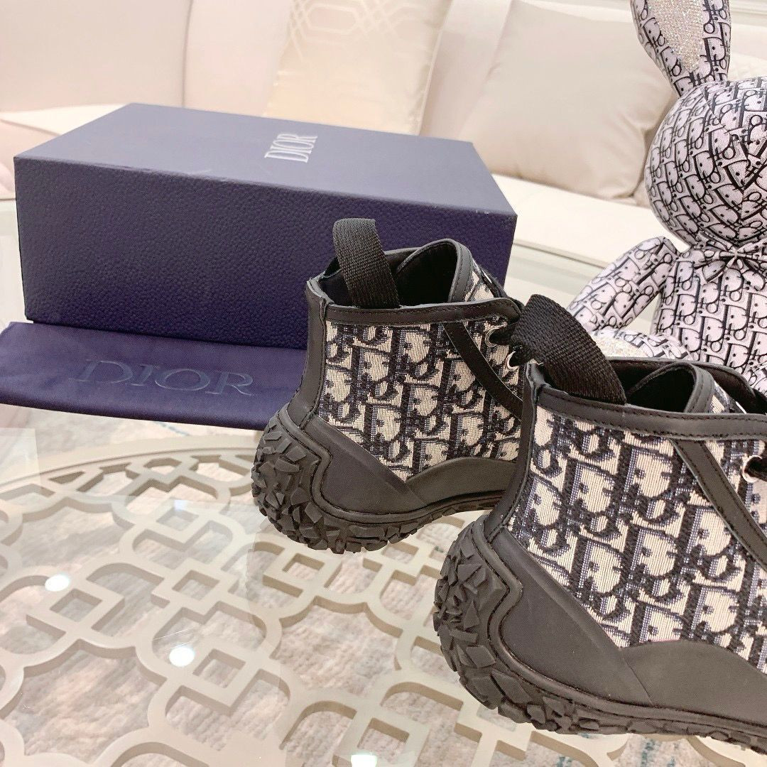 D*or b28 high black beige