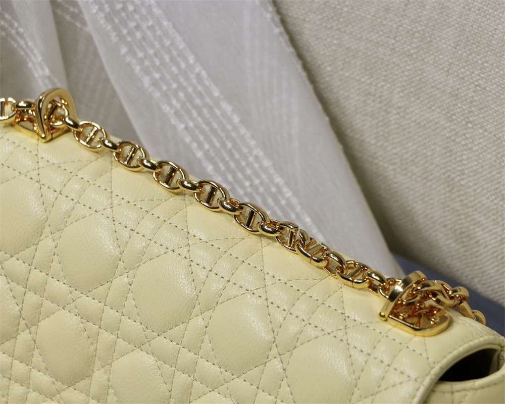 medium d*or caro bag light yellow S*pple cannage calfskin 25.5 x 15.5 x 8 cm