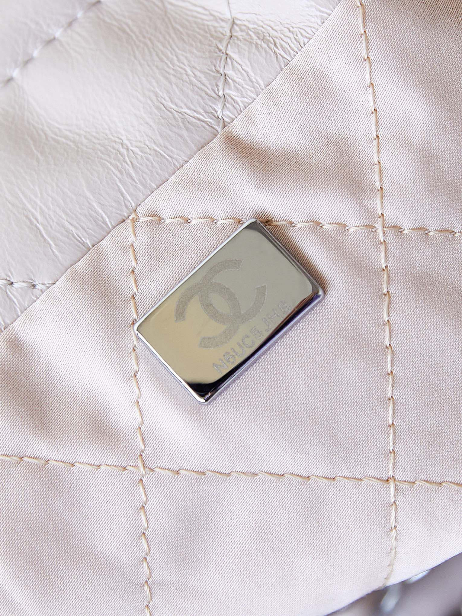 Ch*el 22 mini handbag shiny calfskin apricot 7.8 × 7.4 × 2.3 in