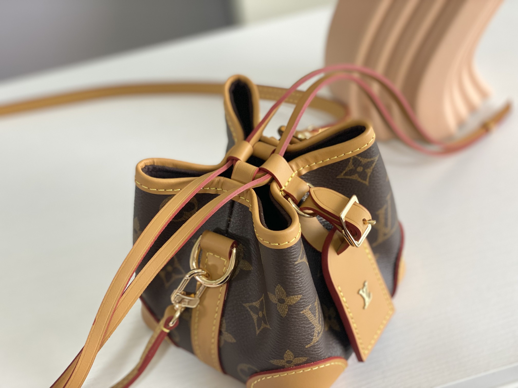 LV M57099 NOE PURSE 4.5 x 4.7 x 4.5 inches