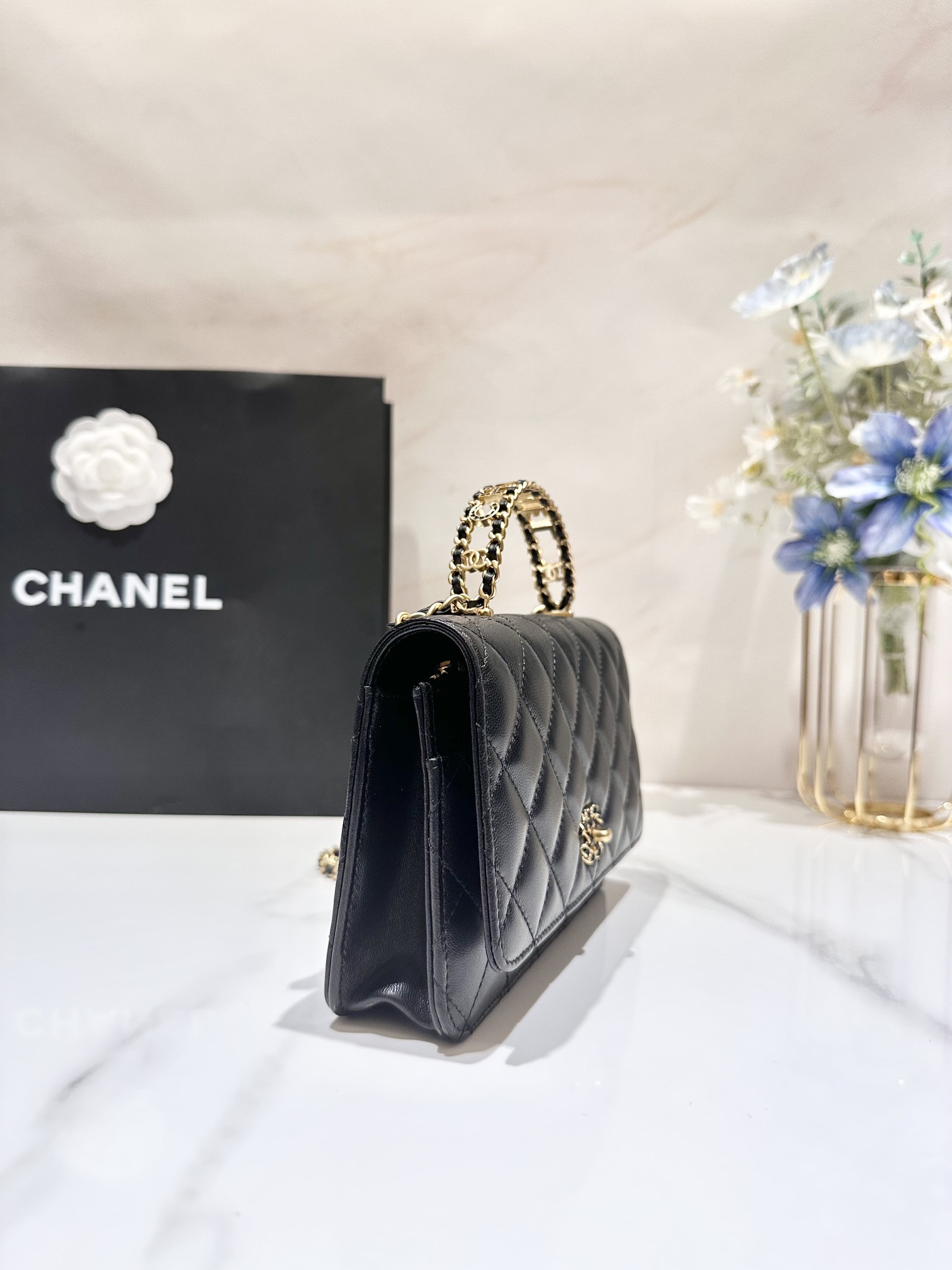 Ch*el classic wallet on chain rhinestone handle 4.8 × 7.5 × 1.4 in