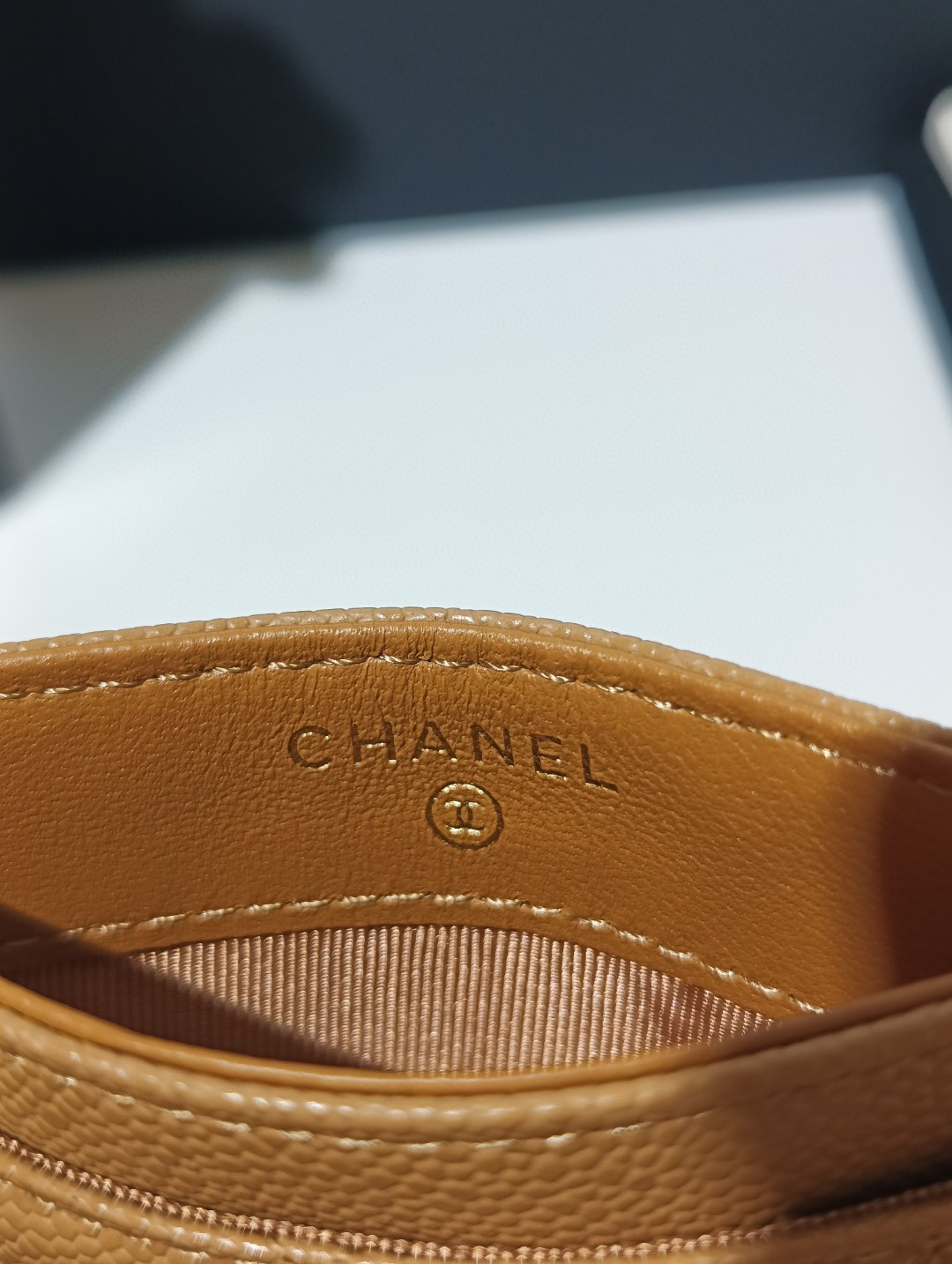 Ch*el card holder 10cm