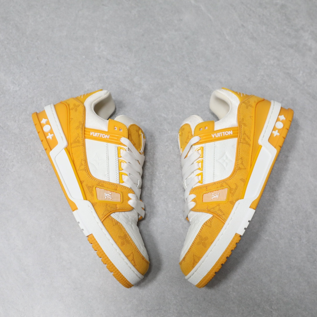 UA LV Trainer Sneaker