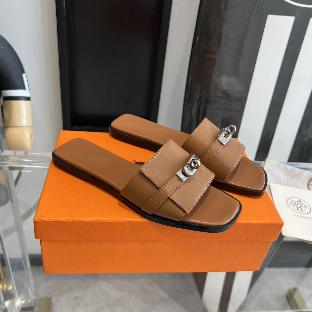 UA Hermès Giulia sandal