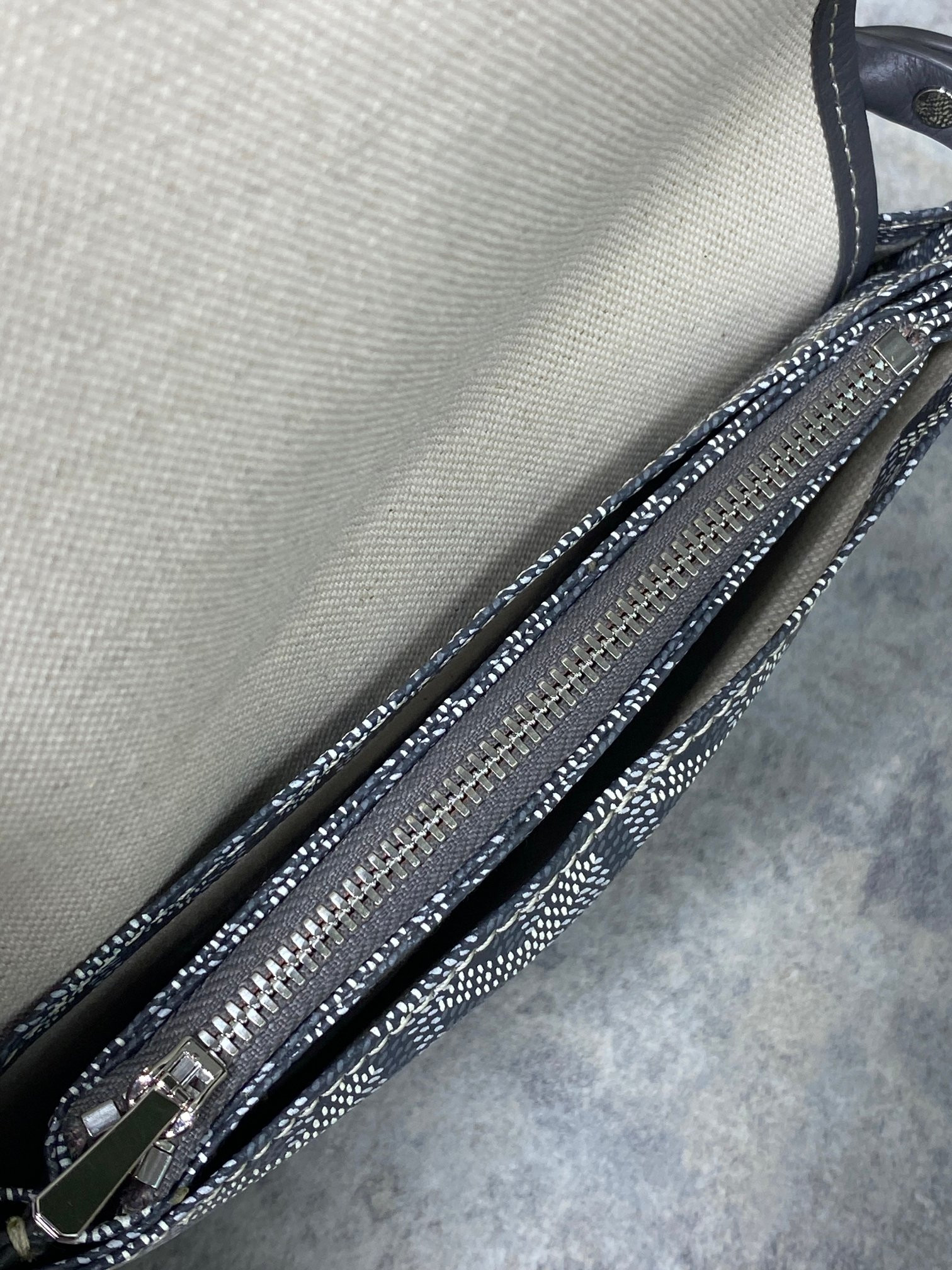 Go*ard plumet pocket wallet 21x14x2.5cm