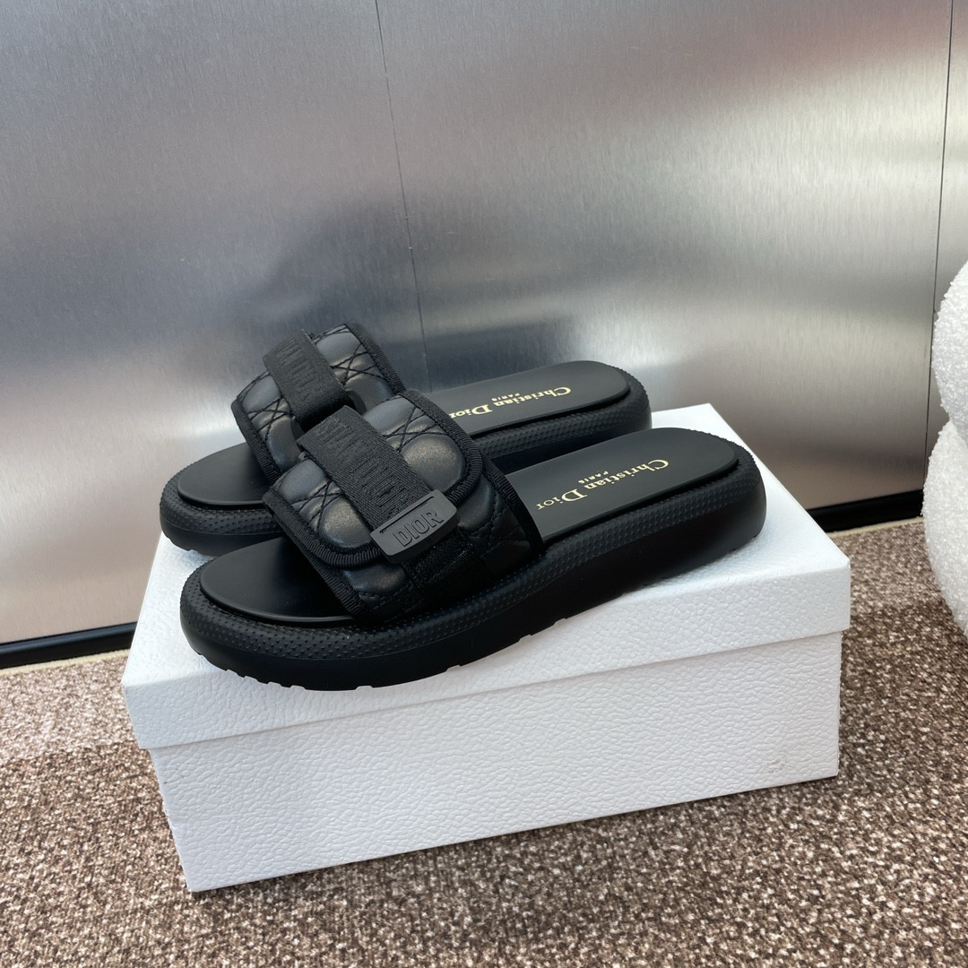 ua D*or D*oriviera dio(r)evolution slide