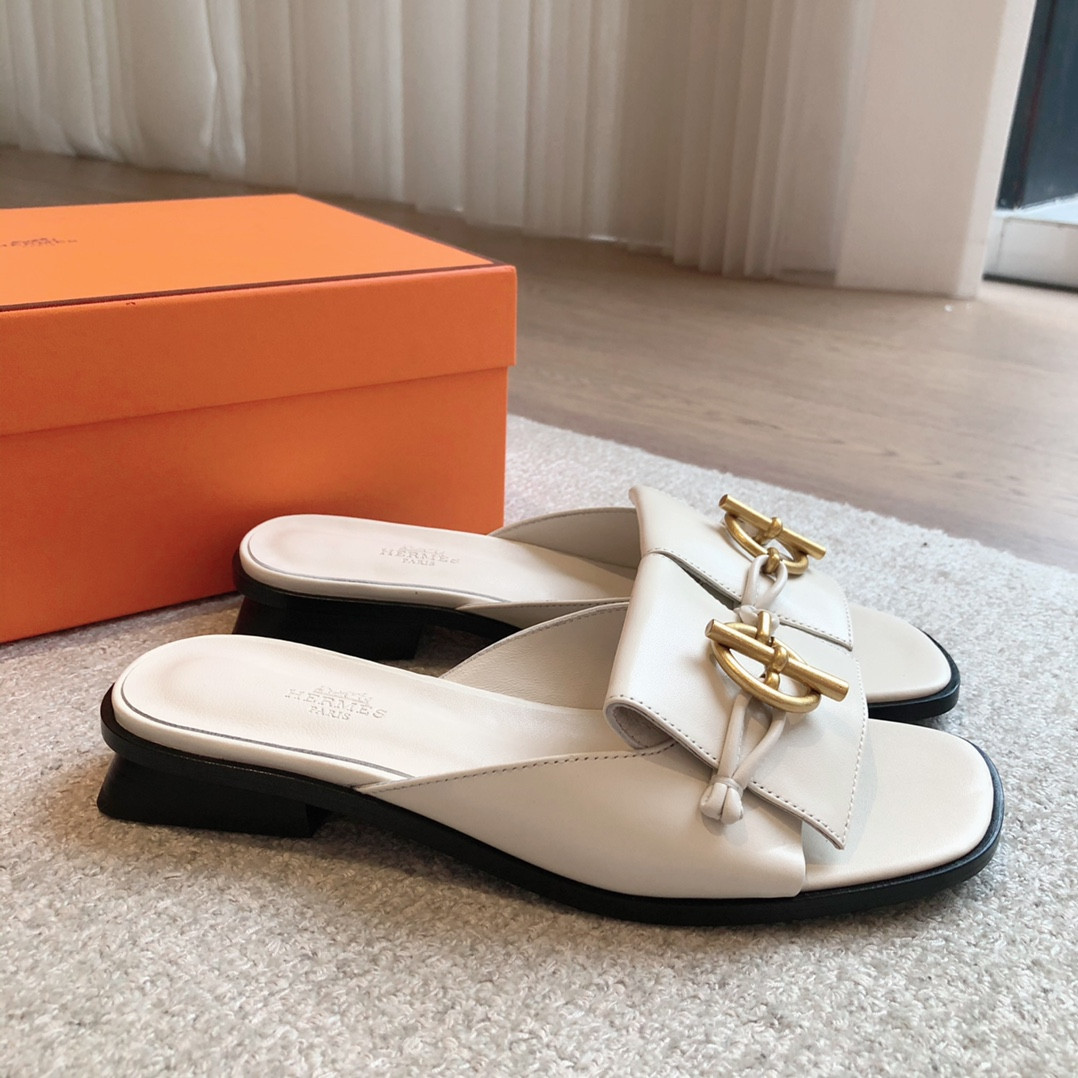 UA Hermès Isle sandal