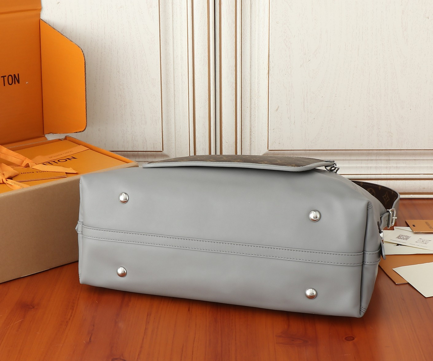 LV CarryAll Dark M12583 39x30x15CM