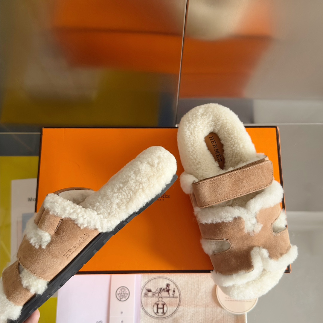 UA Hermès Chypre sandal