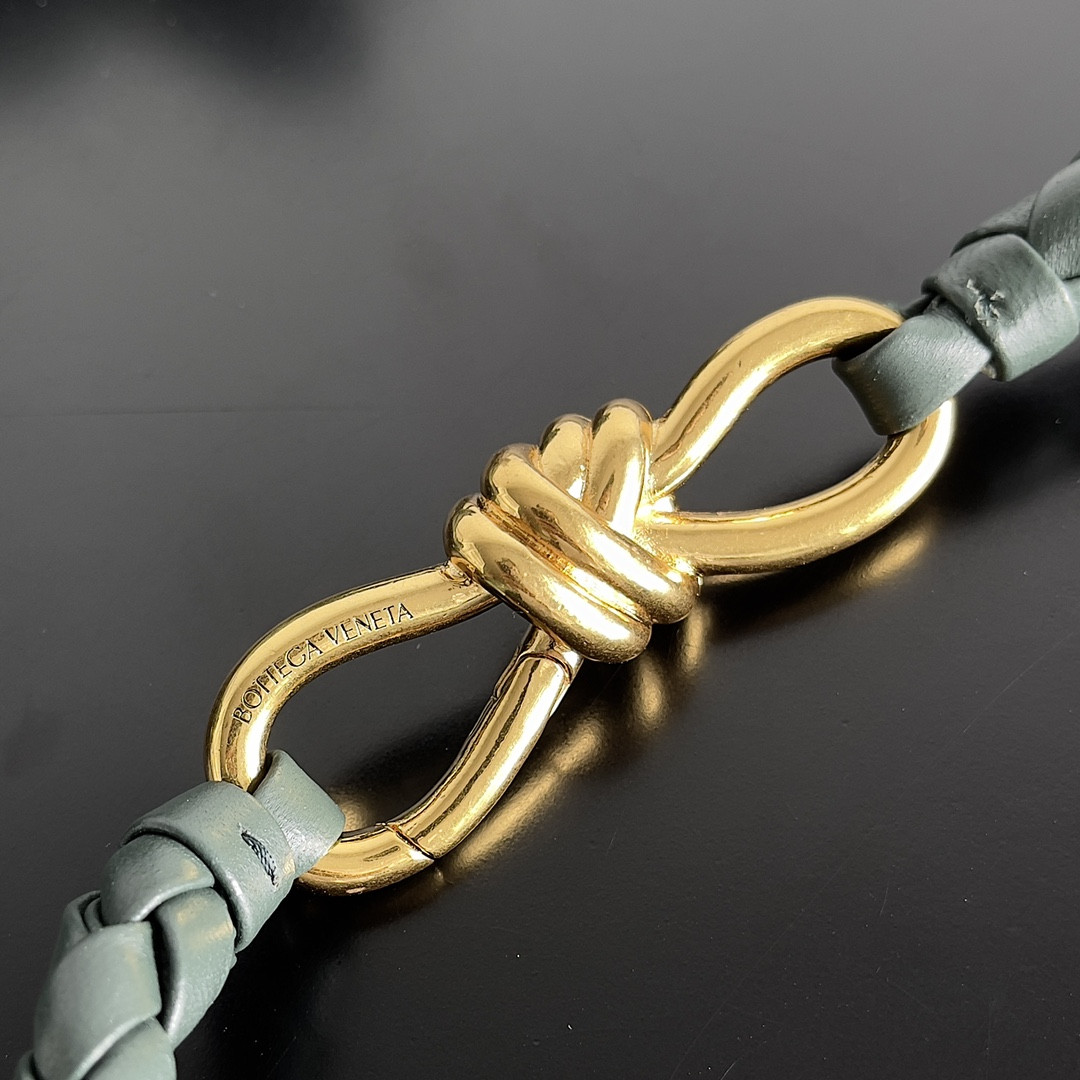 bo*te*ga Ve*ne*ta medium andiamo 32x25x11cm