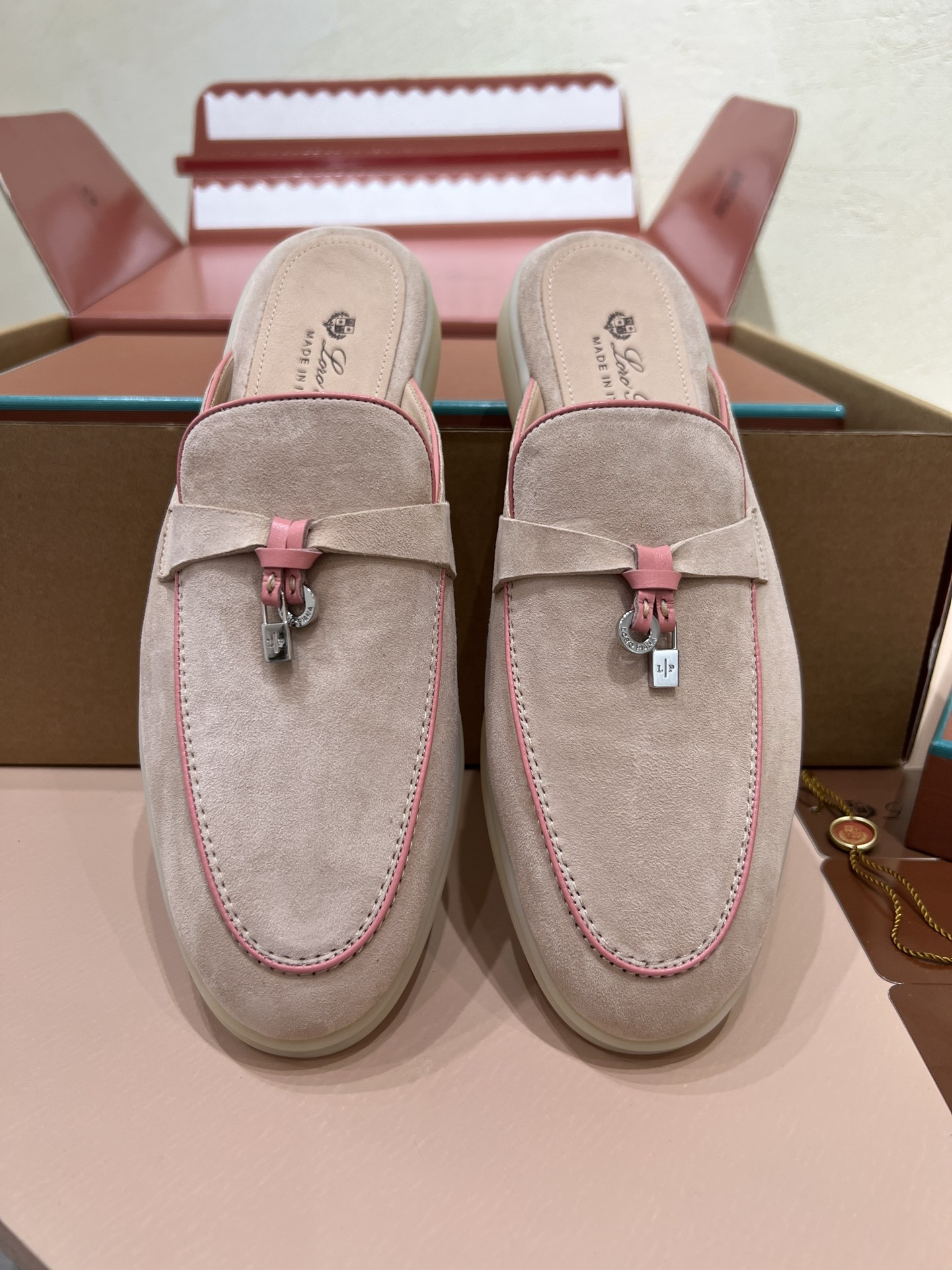 ua L**o p*ana babouche charms walk loafers