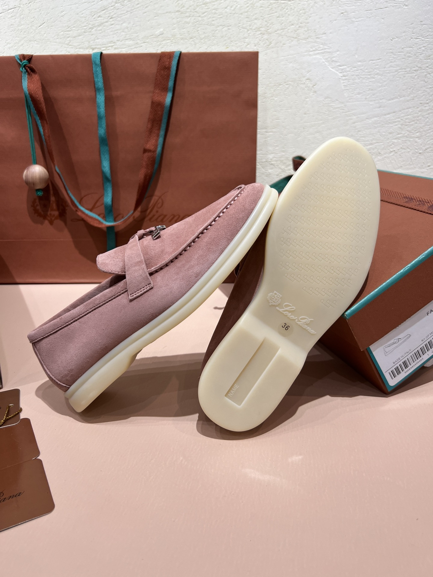 ua L**o p*ana summer charms walk loafers