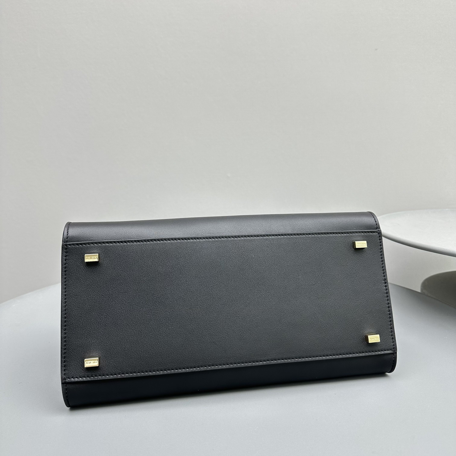 T*e R0w margaux belt 12 32x15x25cm