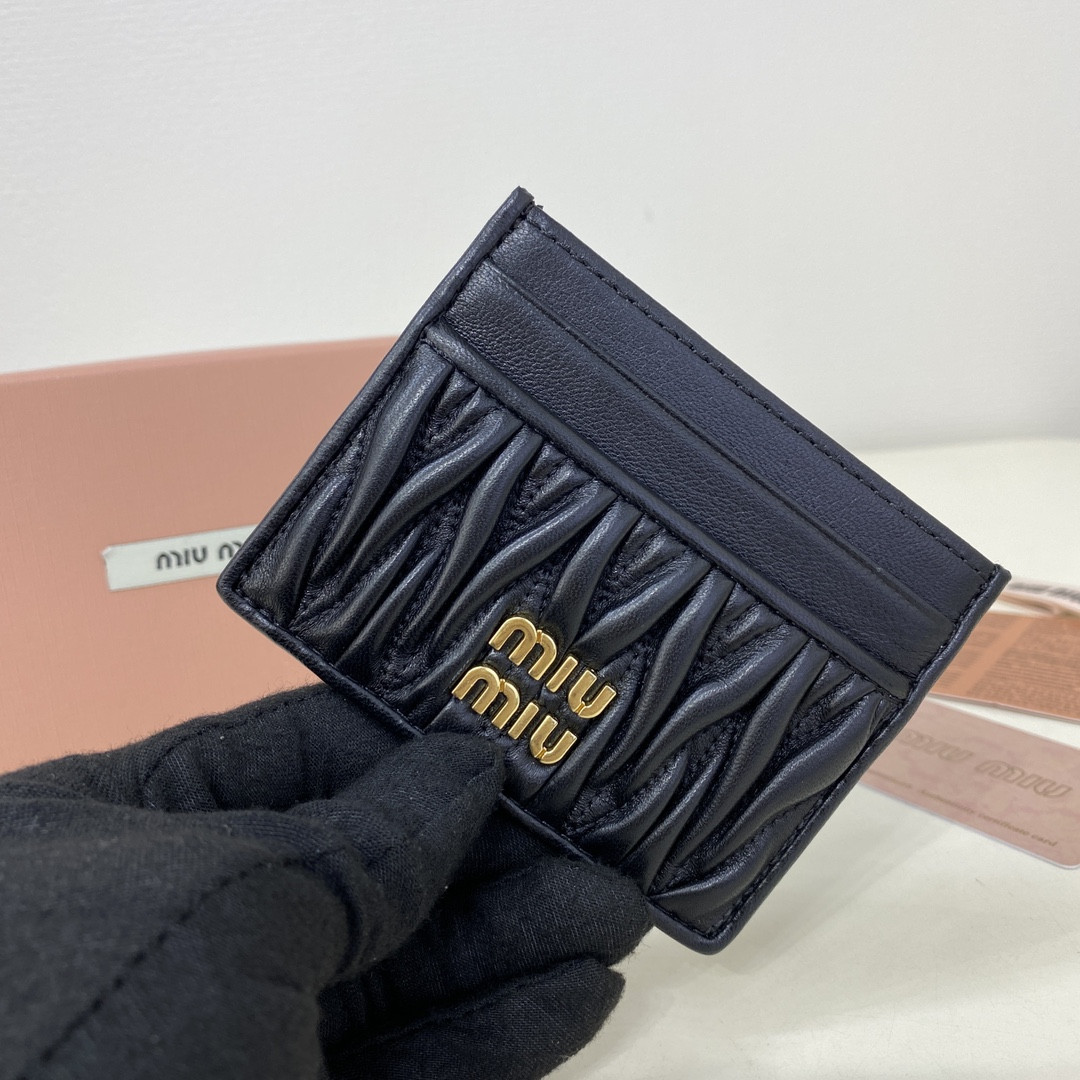 Miu Miu Matelassé nappa leather card holder 8x10.5cm