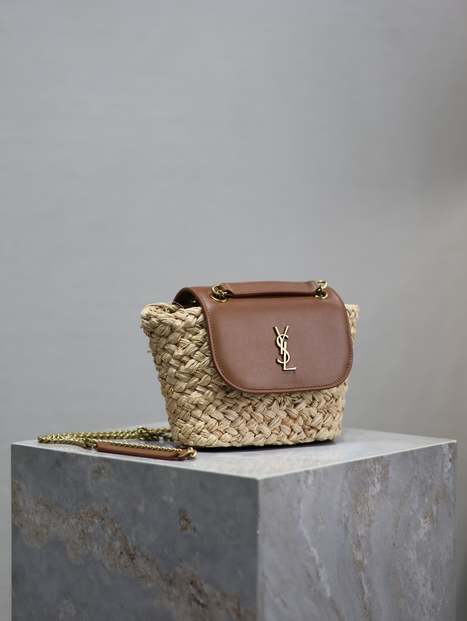 Y*L mini manon (raffiaaged vegetable tanned leather) 774269 23x12x6cm