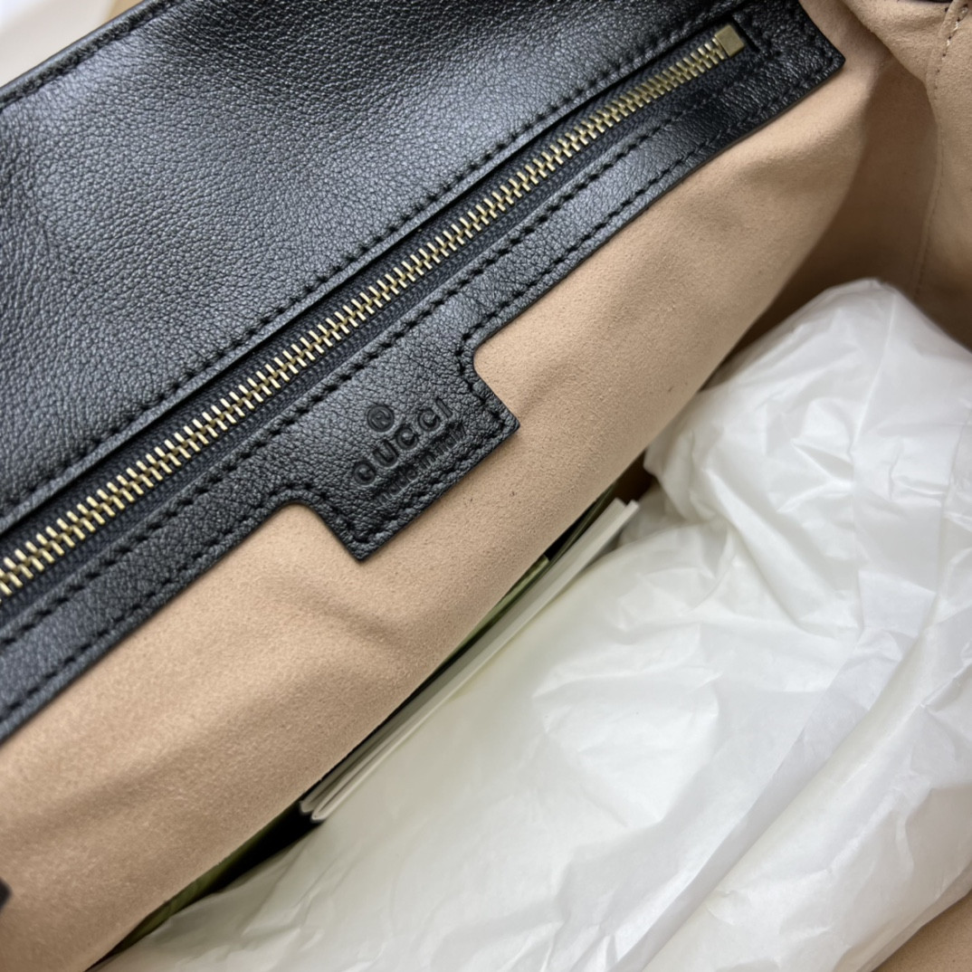 G*u*i diana medium shoulder bag 30x23x6.5cm