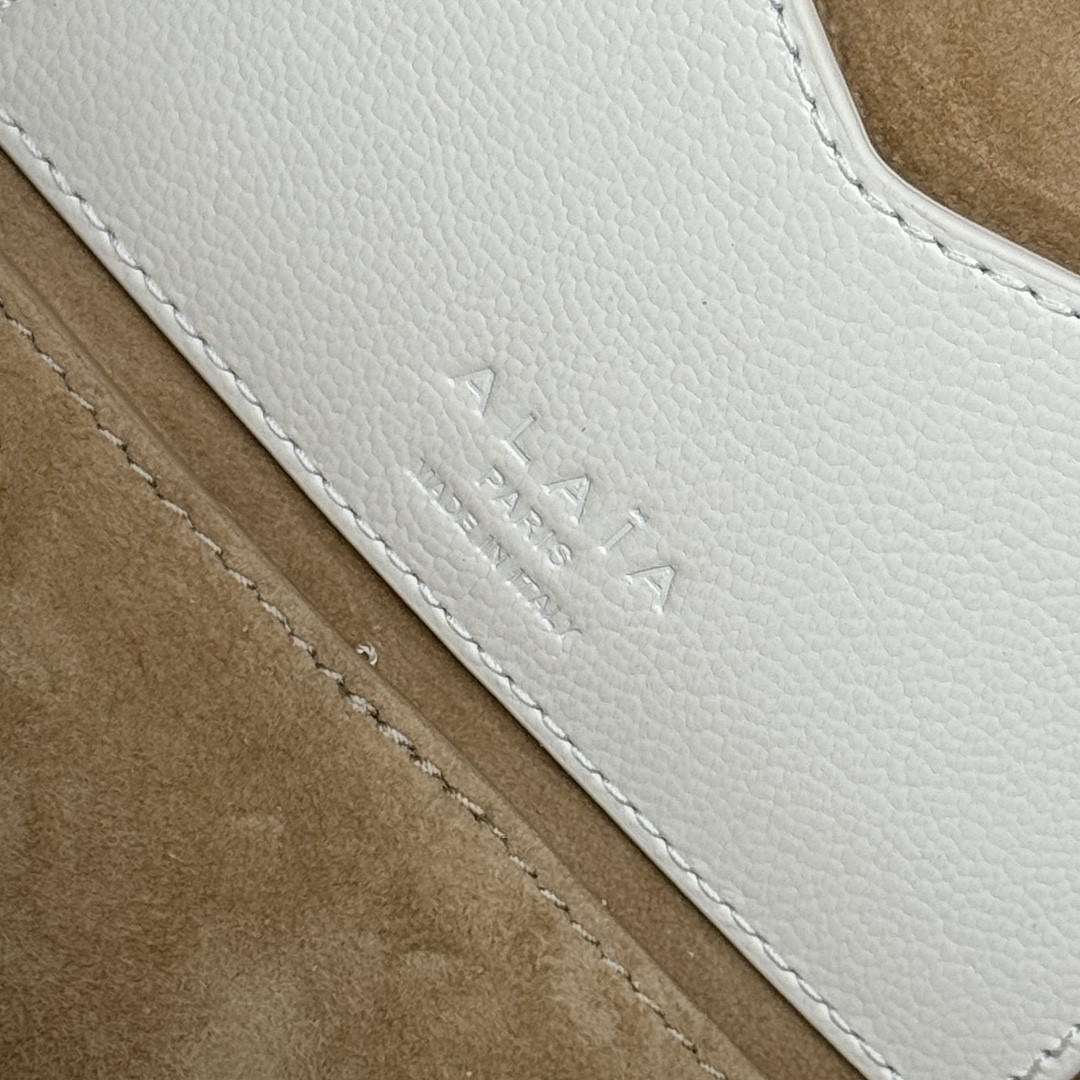 ALAÏA LE TECKEL SMALL BAG 27x9x8cm