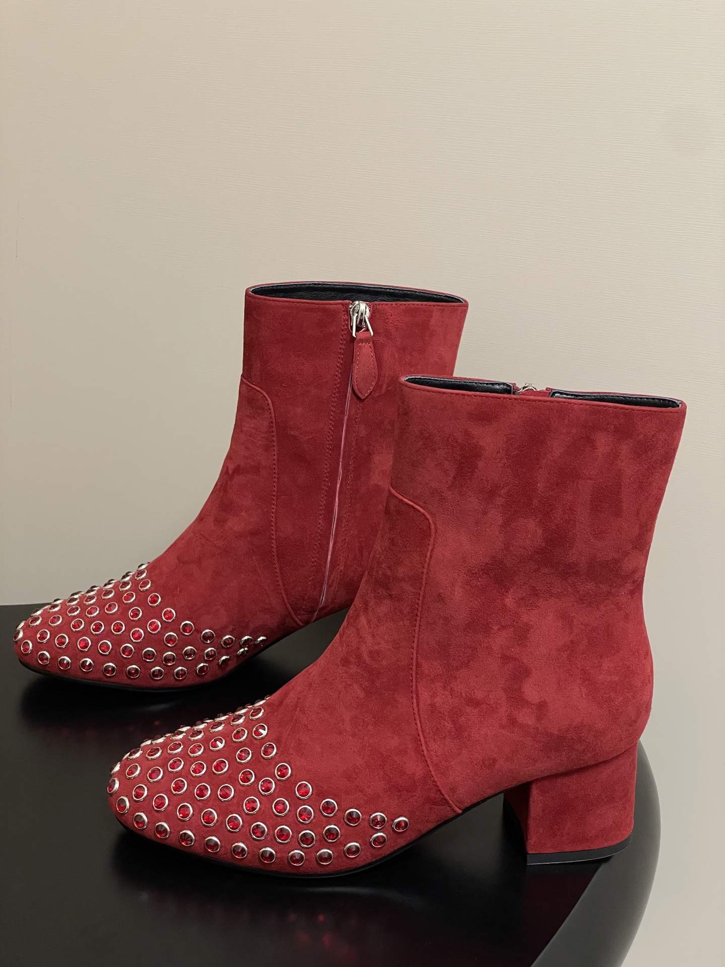 ua alaia crystal Di*m*nd boots 5.5cm heel(customized size 7-10 days production time)