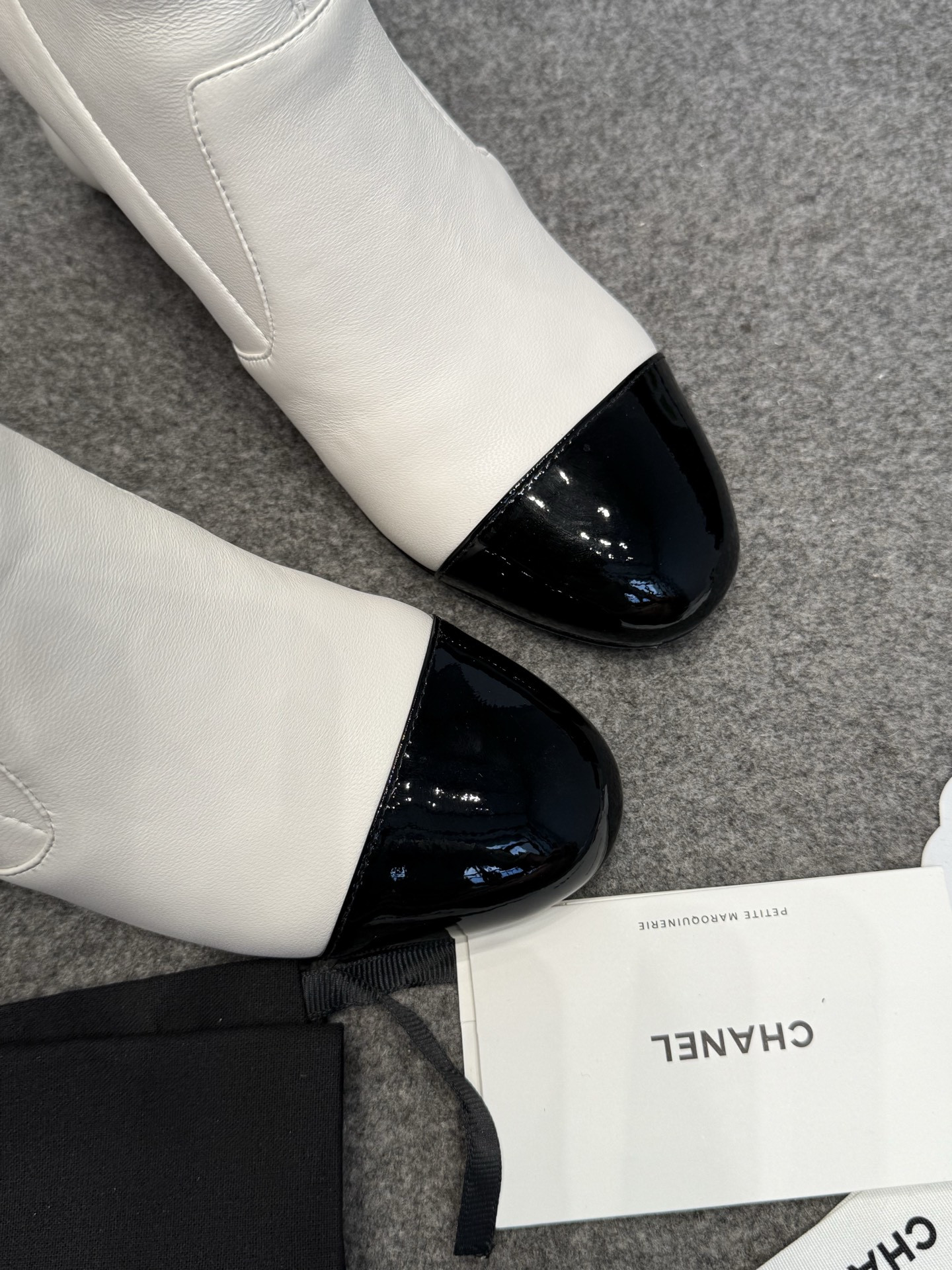 ua Ch*el mid-calf boots 6.5cm heel